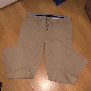 Tommy Hilfiger | Men's Khaki Chinos